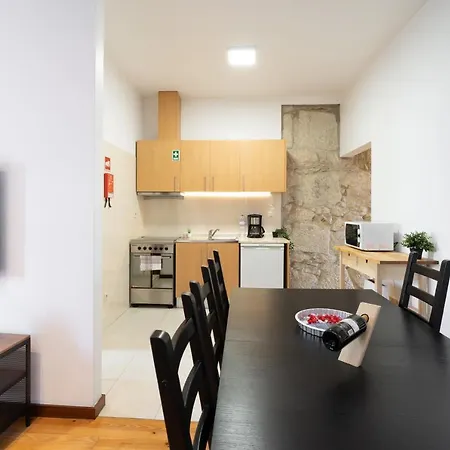 Trendy Flats - Instaworthy River View By Host Wise Apartment