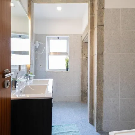 Trendy Flats - Instaworthy River View By Host Wise Apartment