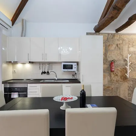 Trendy Flats - Instaworthy River View By Host Wise Apartment