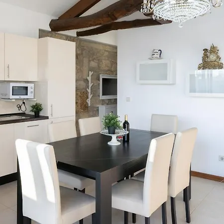 Trendy Flats - Instaworthy River View By Host Wise